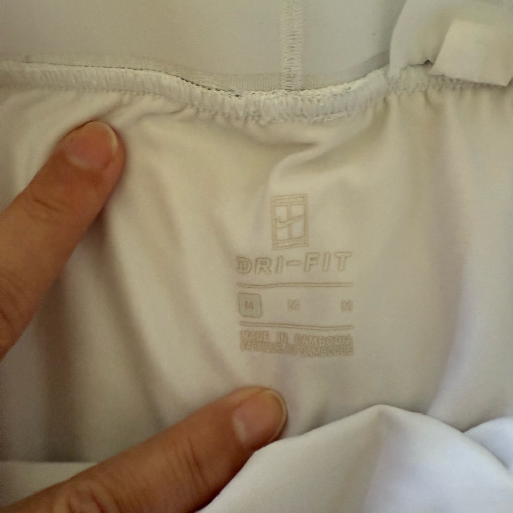 Nike Dri Fit White Skirt with Shorts size M - Picture 2 of 7